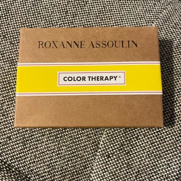 NIB Roxanne Assoulin Color Therapy Yellow White Mixed set of 8 bracelets - Picture 2 of 6